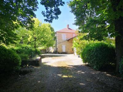 Acheter Prestige Jegun 450000 euros