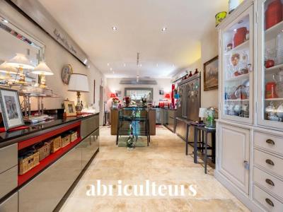 Acheter Prestige Bouc-bel-air 2583000 euros