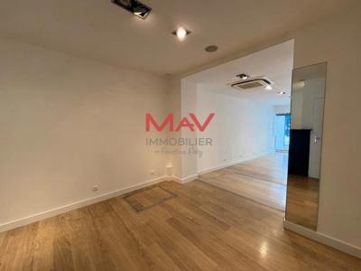Louer Local commercial 90 m2 Saint-omer