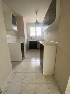 For rent Marseille-9eme-arrondissement 3 rooms 63 m2 Bouches du Rhone (13009) photo 3