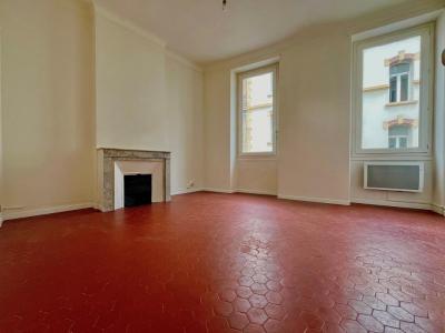 For rent Marseille-1er-arrondissement 2 rooms 42 m2 Bouches du Rhone (13001) photo 3