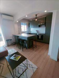 For rent Golfe-juan 3 rooms 56 m2 Alpes Maritimes (06220) photo 3