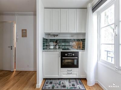 Louer Appartement Paris-17eme-arrondissement 909 euros