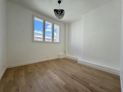 Acheter Appartement Paris-18eme-arrondissement 499000 euros