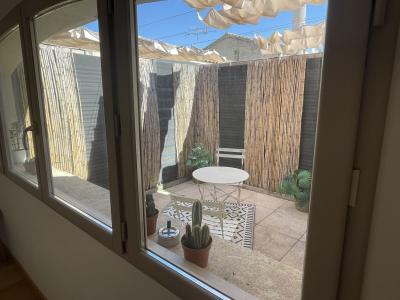 For sale Intra muros 2 rooms 40 m2 Gard (30220) photo 4