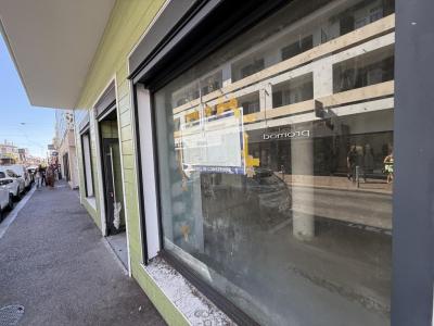 Louer Local commercial 134 m2 Saint-denis