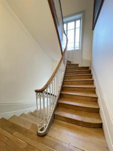 For rent Lyon-5eme-arrondissement 11 rooms 235 m2 Rhone (69005) photo 3