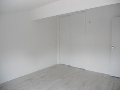 Louer Appartement Bouloc 751 euros