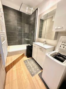For rent Villeurbanne 2 rooms 68 m2 Rhone (69100) photo 4