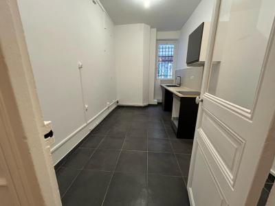 Louer Appartement 94 m2 Paris-4eme-arrondissement