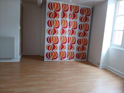 Louer Appartement Riom 505 euros