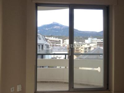 Louer Appartement Chambery 725 euros