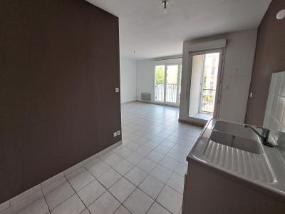 Acheter Appartement 53 m2 Vaulx-en-velin