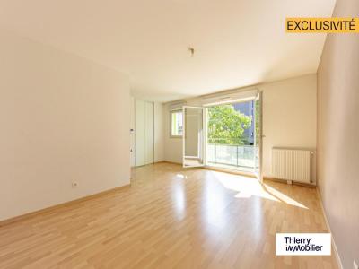 For sale Nantes 3 rooms 65 m2 Loire atlantique (44200) photo 2