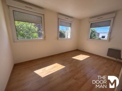 Louer Bureau 77 m2 Rambouillet