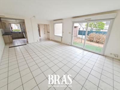 For sale Nantes 5 rooms 101 m2 Loire atlantique (44100) photo 2