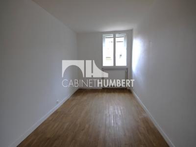Louer Appartement Saint-etienne 740 euros