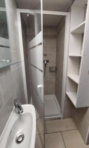 For rent Presles 1 room 16 m2 Val d'Oise (95590) photo 3