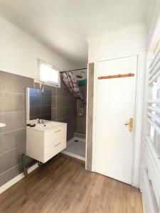 Louer Appartement Marseille-9eme-arrondissement Bouches du Rhone