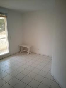 For rent Blaye 2 rooms 47 m2 Gironde (33390) photo 0