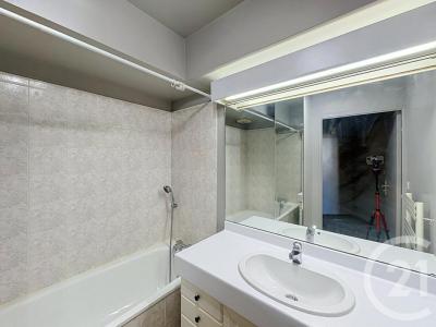 Louer Appartement Thiais 770 euros