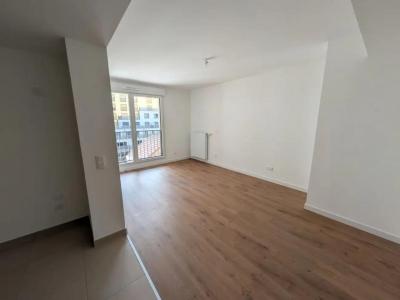 For rent Bagneux 1 room 30 m2 Hauts de Seine (92220) photo 0