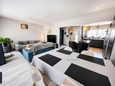 For sale Ris-orangis 5 rooms 88 m2 Essonne (91130) photo 0