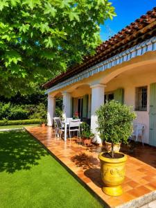 For sale Peymeinade 6 rooms 227 m2 Alpes Maritimes (06530) photo 3