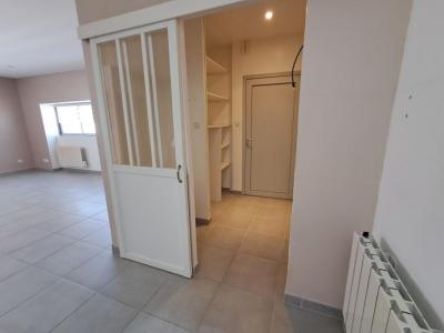 For sale Chalon-sur-saone 4 rooms 98 m2 Saone et loire (71100) photo 3