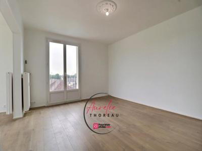 For sale Neuville-aux-bois 3 rooms 65 m2 Loiret (45170) photo 4