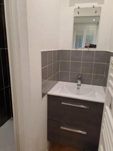 For rent Rennes 2 rooms 23 m2 Ille et vilaine (35000) photo 3