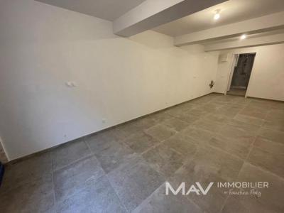 Louer Local commercial Saint-omer 5520 euros