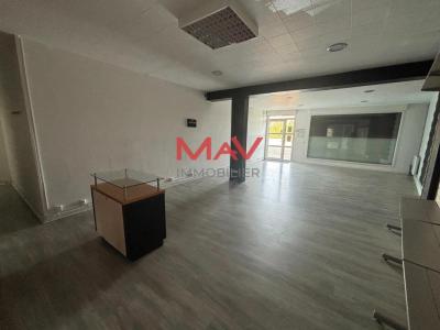 Louer Local commercial Longuenesse 6600 euros