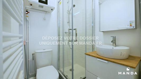 Louer Appartement Paris-18eme-arrondissement 776 euros