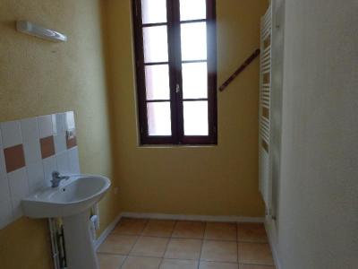 For rent Guitres 4 rooms 74 m2 Gironde (33230) photo 2