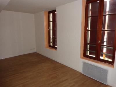 For rent Guitres 4 rooms 74 m2 Gironde (33230) photo 3