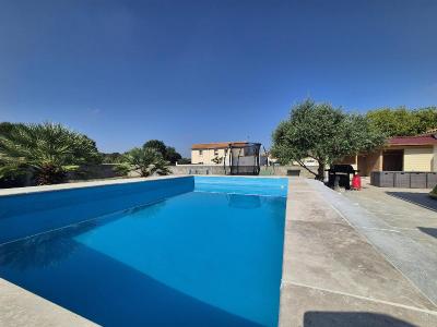 For sale 4 rooms 150 m2 Charente maritime (17700) photo 0