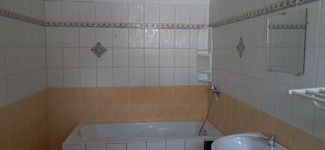 Louer Appartement Abymes 780 euros