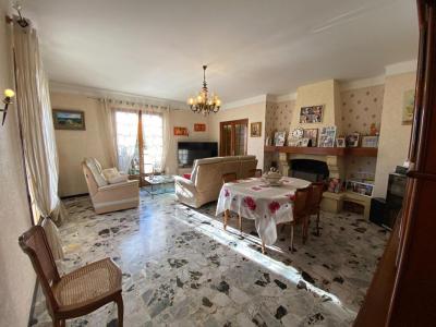 For sale Grans 7 rooms 155 m2 Bouches du Rhone (13450) photo 3