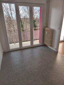 Louer Appartement Chaumont 551 euros