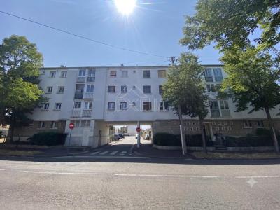 For rent Mantes-la-jolie 3 rooms 56 m2 Yvelines (78200) photo 0