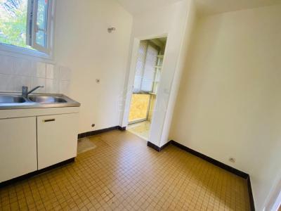 For rent Mantes-la-jolie 3 rooms 56 m2 Yvelines (78200) photo 2