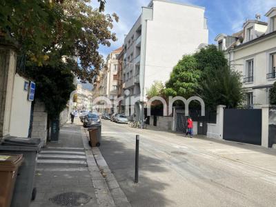 Louer Appartement 15 m2 Grenoble