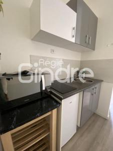 For rent Lyon-7eme-arrondissement 1 room 16 m2 Rhone (69007) photo 2