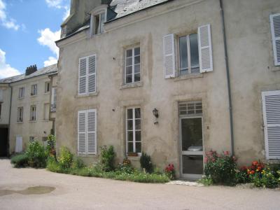 Louer Appartement Orleans 417 euros