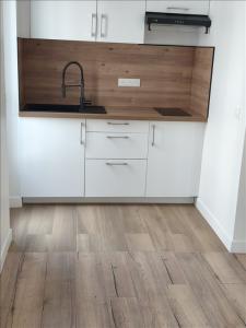 Annonce Location 2 pi�ces Appartement Paris-17eme-arrondissement 75