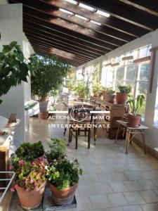 For sale Saint-martin-de-crau 5 rooms 146 m2 Bouches du Rhone (13310) photo 4