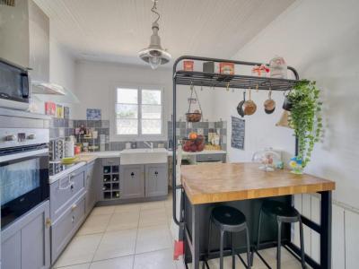 For sale Bussac-sur-charente 6 rooms 176 m2 Charente maritime (17100) photo 4