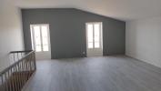 For rent Apartment Pugnac  75 m2 3 pieces