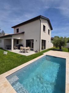 For sale Marennes 90 m2 Rhone (69970) photo 3